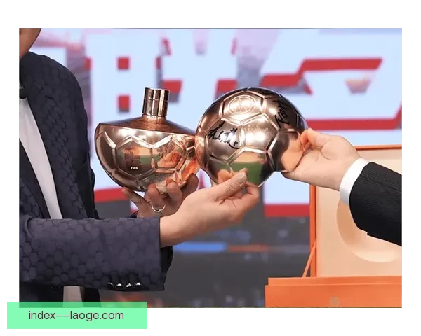 2026世界杯官方指定腕表合作伙伴推出限量联名款纪念时计